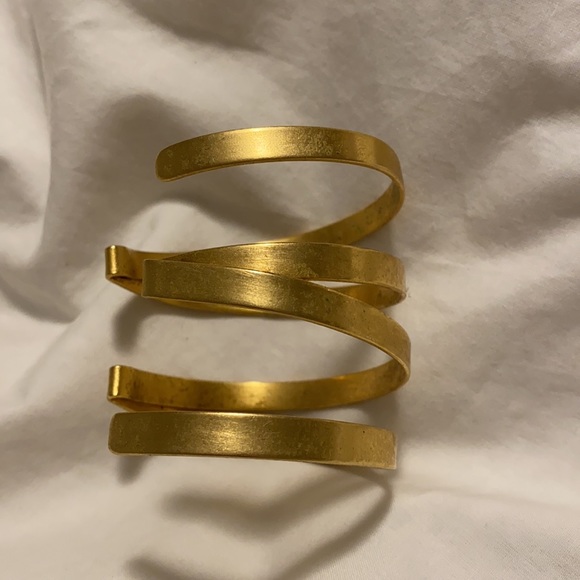 Gold Bracelet - Picture 5 of 5